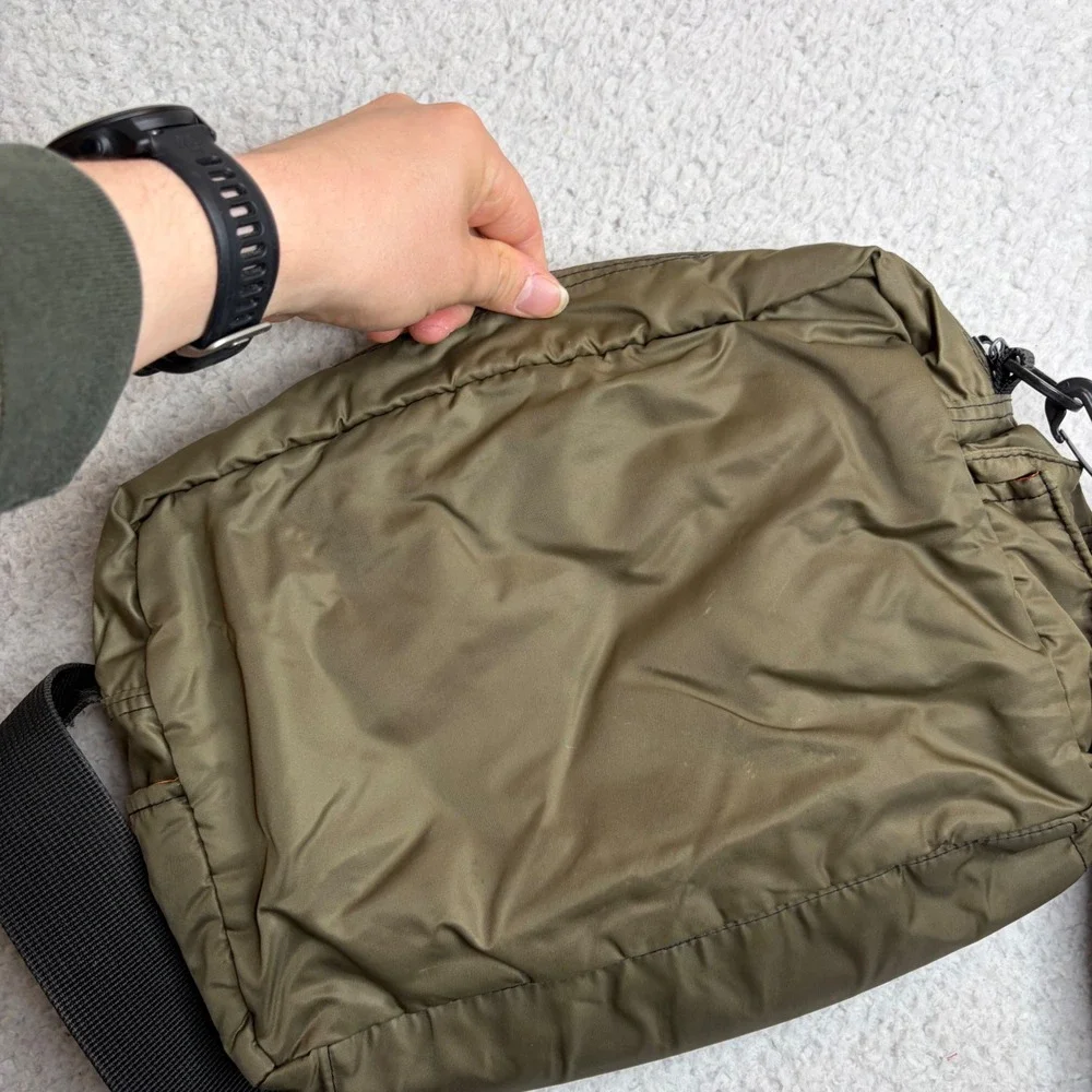 Hard Yakka Australia Paratrooper Messenger Bag Olive Green Quilted Y2K Utility